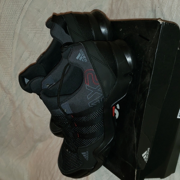 Adidas Men Shoes, Size 10, Brand New - Picture 8 of 9